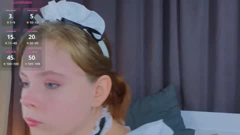 Julie online show from November 19, 5:46 pm