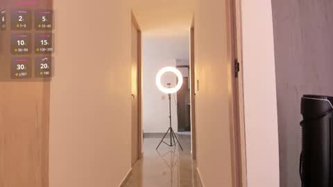 jullya    630  1330 -5 online show from December 22, 2:31 pm