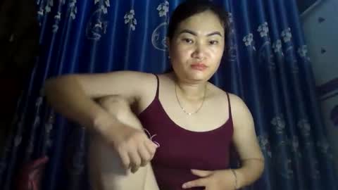 julybeo online show from April 23, 2:41 am