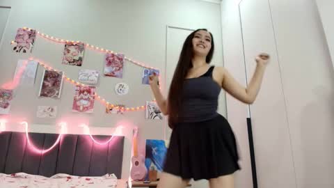 Kira online show from November 30, 8:24 pm