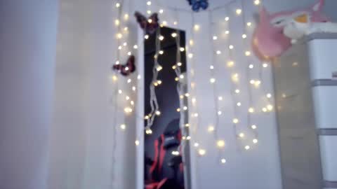 junovaughn online show from September 28, 2:07 am