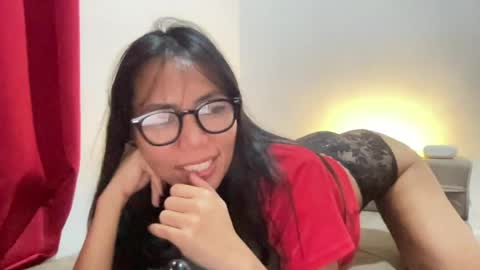 junovaughn online show from July 28, 12:48 pm