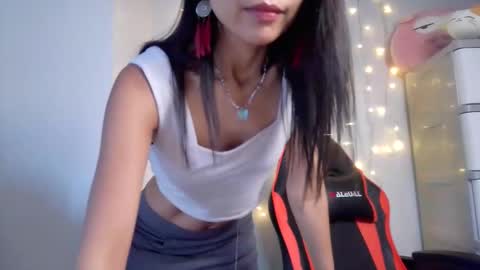 junovaughn online show from October 12, 2:03 am