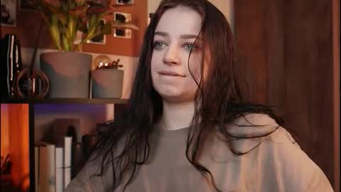 just_dakota_ online show from February 17, 10:25 am