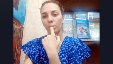 Snapshot of kacilangowski chatting on September 18, 2:48 pm Nika online show from September 18, 2:48 pm