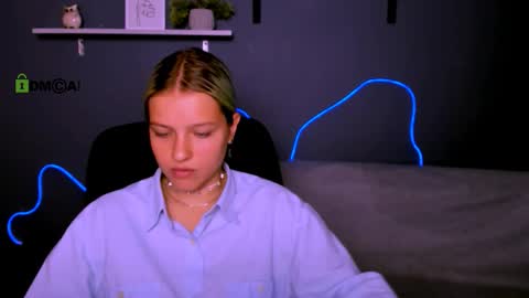 kaela_spell_ online show from September 30, 12:55 pm