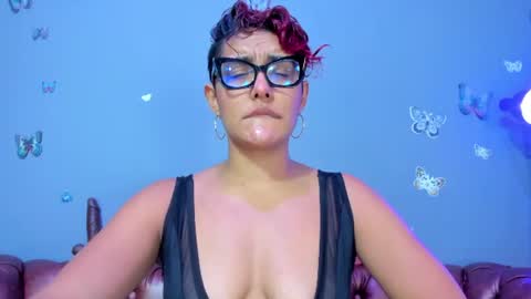 kaira_mosse_ online show from June 19, 12:08 pm