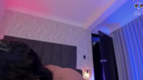 Snapshot of kali_hiill chatting on December 29, 12:23 pm Sweet Kali online show from December 29, 12:23 pm