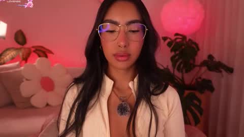 Snapshot of kali_hiill chatting on October 4, 6:52 am Sweet Kali online show from October 4, 6:52 am