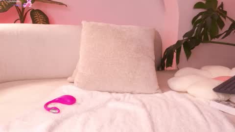 Snapshot of kali_hiill chatting on September 18, 9:08 am Sweet Kali online show from September 18, 9:08 am