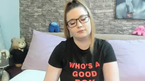 kalindahot online show from July 26, 2:19 am