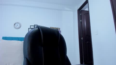 Kamilalopez online show from February 28, 11:04 pm