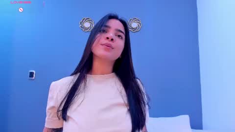 Kamila Betancourt online show from June 12, 2:14 pm