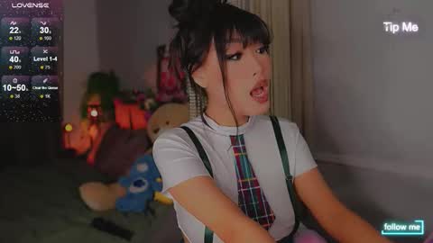 Snapshot of kamilee__xo chatting on October 9, 6:34 pm kamilee__xo online show from October 9, 6:34 pm
