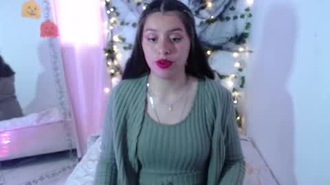 Snapshot of kamilew chatting on October 22, 12:21 pm kamilew online show from October 22, 12:21 pm
