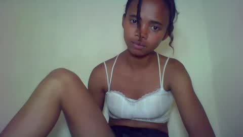 kamillah69 online show from November 15, 1:01 pm