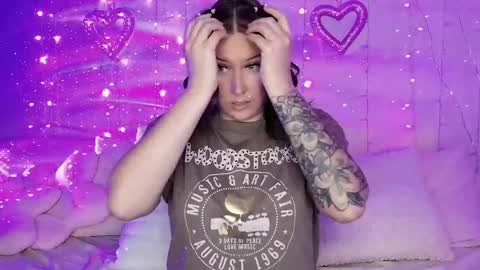 kamrynmarie69 online show from May 3, 2:15 am