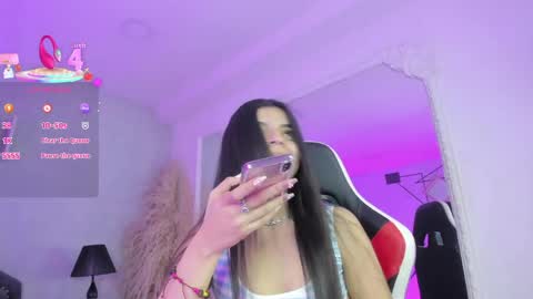 Karely online show from May 2, 2:53 pm