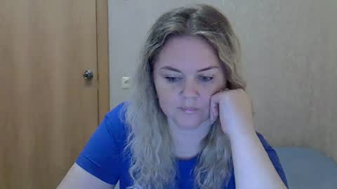 karennelsonx online show from July 17, 12:20 pm