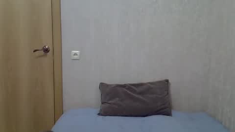 karennelsonx online show from October 16, 9:12 am