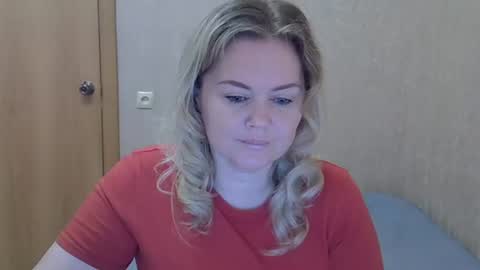 karennelsonx online show from June 12, 1:30 pm