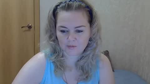 karennelsonx online show from December 2, 3:14 pm