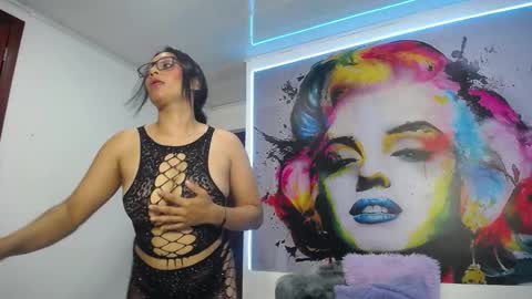 Snapshot of karime_sexygirl chatting on January 17, 4:26 pm Karime online show from January 17, 4:26 pm