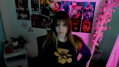 Karla online show from December 18, 1:38 pm