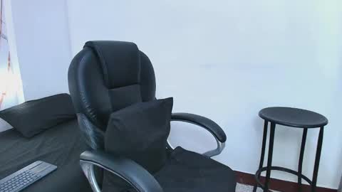 karla_hilton1 online show from November 24, 1:57 pm