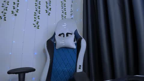 karla_lim online show from March 15, 9:17 pm