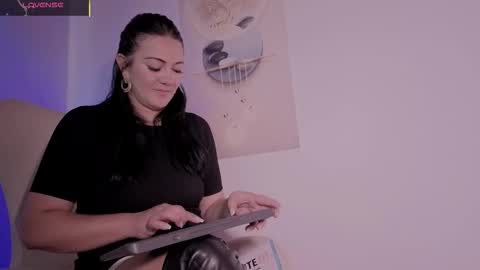 karla online show from March 16, 2:32 pm