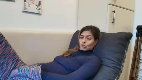 Crystyna online show from November 21, 7:54 am