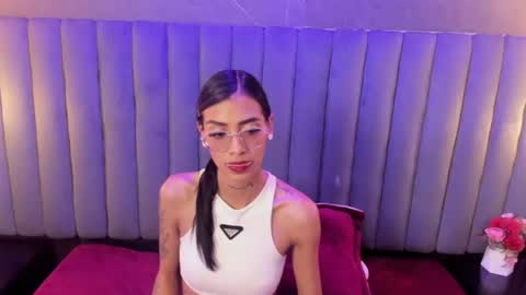 karlaslutskinny__ online show from June 30, 8:52 pm