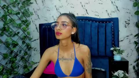 karlaslutskinny__ online show from June 27, 10:16 pm