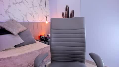 karlla_brown online show from November 1, 3:38 pm