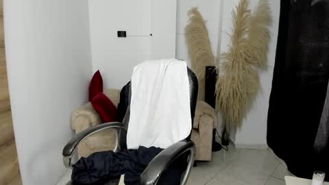 KARLYE online show from March 16, 4:15 am