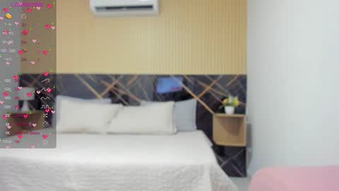 karol_cortes online show from December 14, 12:44 pm