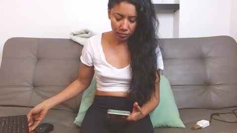 karolina  online show from November 18, 2:56 am