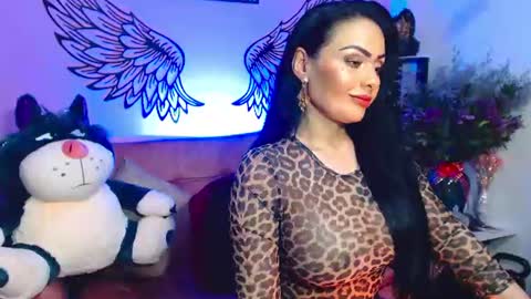 Karol Kenedy online show from July 3, 6:52 am