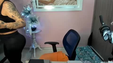 kAROL MILF   online show from February 16, 12:43 am