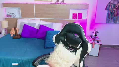 KAROL SCOTT online show from June 29, 5:23 pm