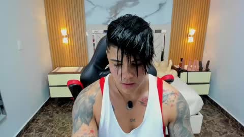 Karoll online show from May 2, 9:29 pm