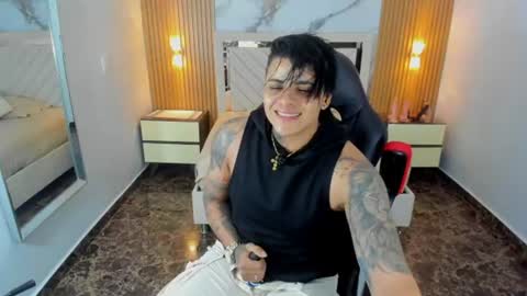 Karoll online show from June 25, 7:37 pm