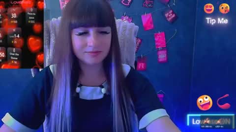 Caroline online show from June 16, 5:30 am