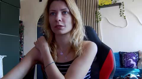 karoline121 online show from February 19, 10:26 am