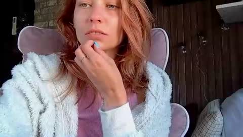 karoline121 online show from June 16, 4:24 am