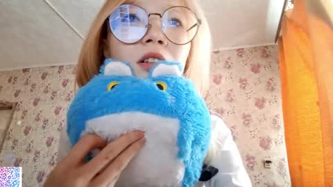 Sara online show from March 8, 8:07 am