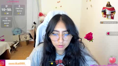 Snapshot of kat_ly_chan chatting on February 10, 8:31 pm Kat       online show from February 10, 8:31 pm