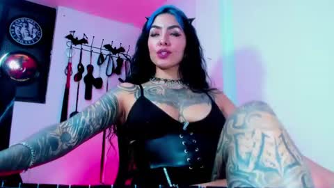 Kat online show from June 18, 2:35 am