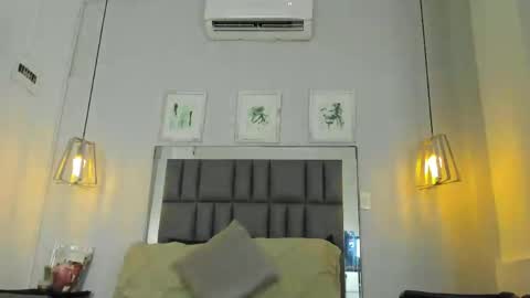 kataleya_west online show from May 2, 7:39 pm